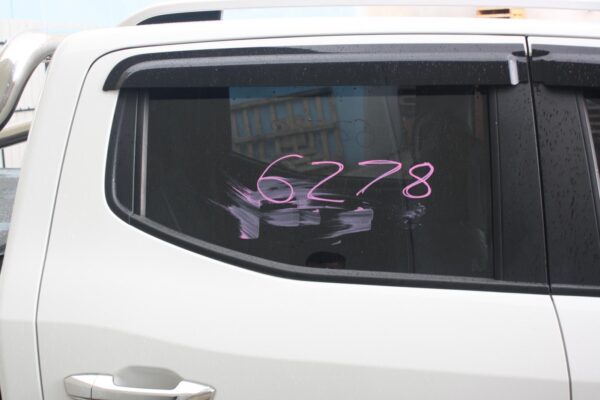 LDV T60 SK8C 07/2017-2024 STEERING WHEEL LEATHER - Image 5