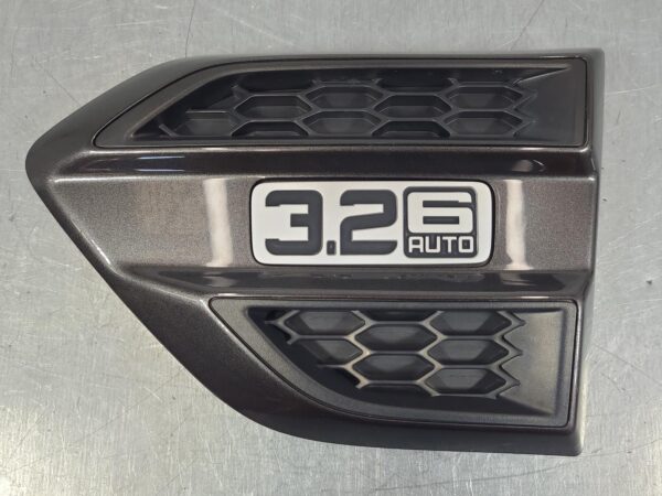 FORD RANGER 2015-2022 LEFT GUARD PX SERIES 2-3, GUARD VENT, NON REPEATER LAMP, B