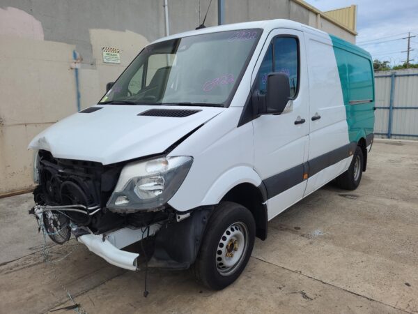 MERCEDES SPRINTER 2006-2018 BOOTLID/TAILGATE BARN DOOR (RH SIDE), NCV3, LOW ROOF - Image 5