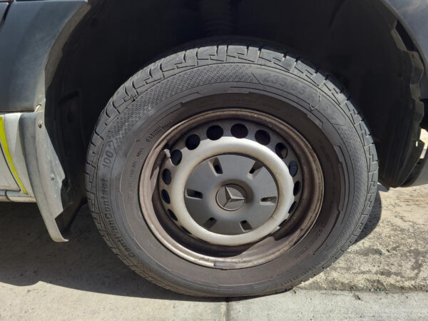 MERCEDES BENZ SPRINTER VS30 05/2018-2024 PAIR OF CENTRE CAPS - Image 23