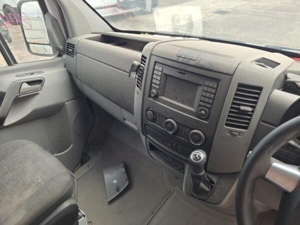 MERCEDES SPRINTER 2006-2018 BONNET RELEASE VAN 10/06-04/18 - Image 24