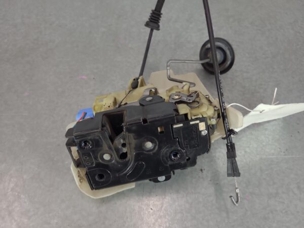 VOLKSWAGEN TRANSPORTER 2004-2015 LOCK MECHANISM RIGHT FRONT DOOR LOCK, T5, 08/04 - Image 14