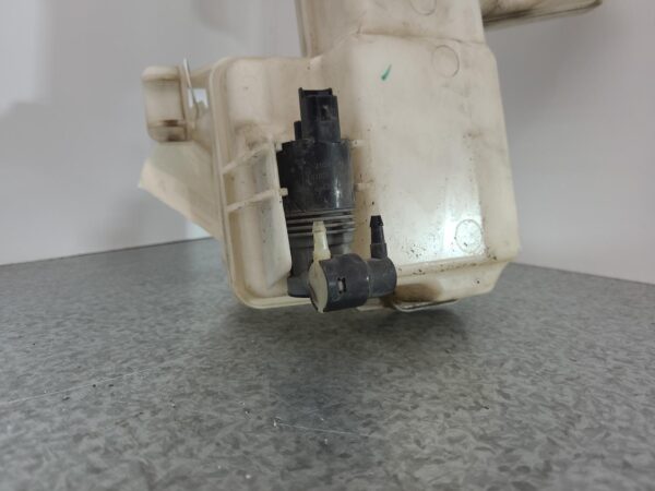 RENAULT TRAFIC 2015-2025 WASHER BOTTLE X82, 01/15- - Image 2