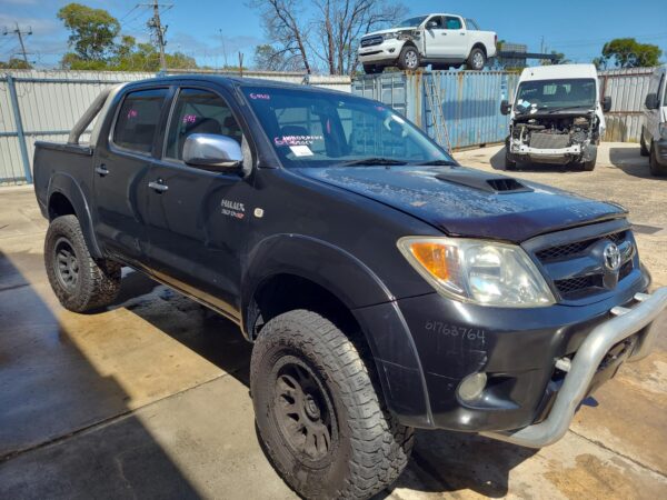 TOYOTA HILUX 2005-2011 RIGHT GUARD FLARED, W/ INDICATOR TYPE, 02/05-06/11 - Image 8