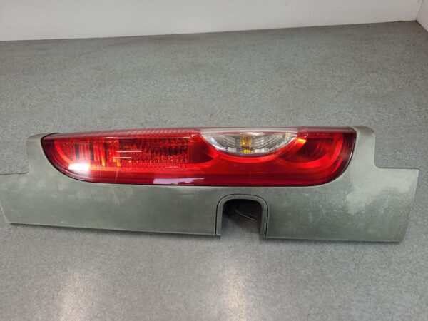 RENAULT TRAFIC 2007-2014 LEFT TAILLIGHT BARN DOOR LAMP TYPE, X83, RED/CLEAR, 05/ - Image 3