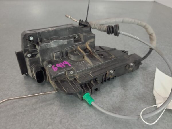 MERCEDES VITO 2015-2024 LOCK MECHANISM 447, LEFT FRONT DOOR LOCK, 03/15- - Image 2