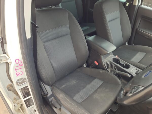 FORD RANGER 2011-2022 DOOR HANDLE OUTER, RH FRONT, CHROME, W/ KEYLESS ENTRY TYPE - Image 28