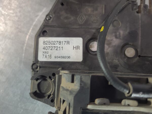 RENAULT TRAFIC 2015-2024 LOCK MECHANISM RIGHT REAR DOOR LOCK, NON DEADLOCKING TY - Image 2