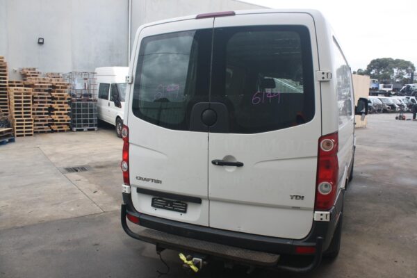 VOLKSWAGEN CRAFTER 2007-2017 DOOR HINGE/RUNNER UPPER, LH SLIDING DOOR ROLLER, 02 - Image 9