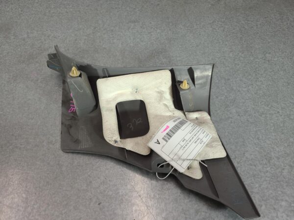 TOYOTA HILUX 2005-2011 TRIM PANEL KICK PANEL RH SIDE, LIGHT GREY, 02/05-06/11 - Image 16