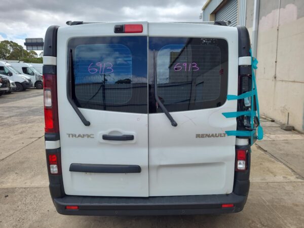 RENAULT TRAFIC 2015-2025 WASHER BOTTLE X82, 01/15- - Image 26