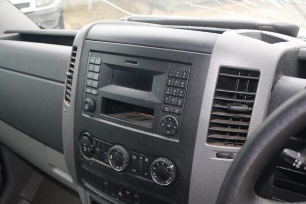 VOLKSWAGEN CRAFTER 2007-2017 DOOR HINGE/RUNNER UPPER, LH SLIDING DOOR ROLLER, 02 - Image 19