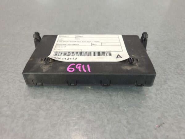 MERCEDES VIANO 2011-2014 ECU LEFT FRONT DOOR ECU, 639, 03/11-12/14 - Image 4