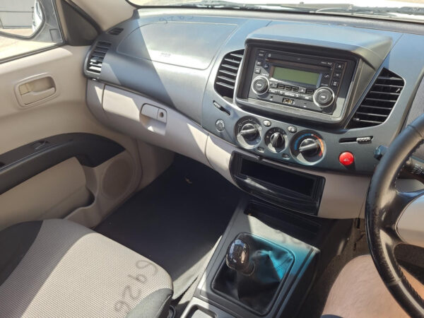 MITSUBISHI TRITON 2006-2015 LEFT TAILLIGHT BODY REFLECTOR, UTE, ML-MN, 07/06-04/ - Image 19