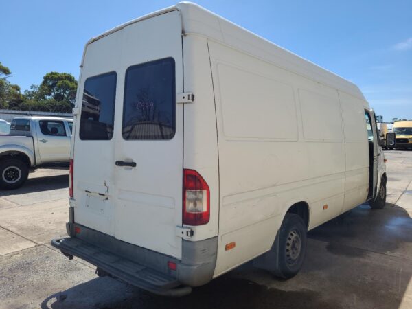 MERCEDES SPRINTER 2000-2006 BOOTLID/TAILGATE BARN DOOR (LH SIDE), HIGH ROOF, 05/ - Image 7