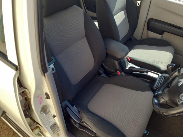 MITSUBISHI TRITON 2006-2015 MUD FLAPS LH FRONT, MN, W/ FLARES TYPE, 07/06-04/15 - Image 8