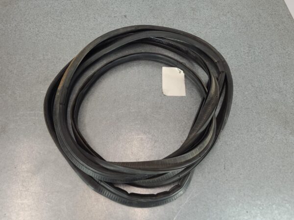 MERCEDES SPRINTER BODY SEAL RUBBER BARN DOOR RUBBER SEAL, NCV3, LOW ROOF, 10/06- - Image 2