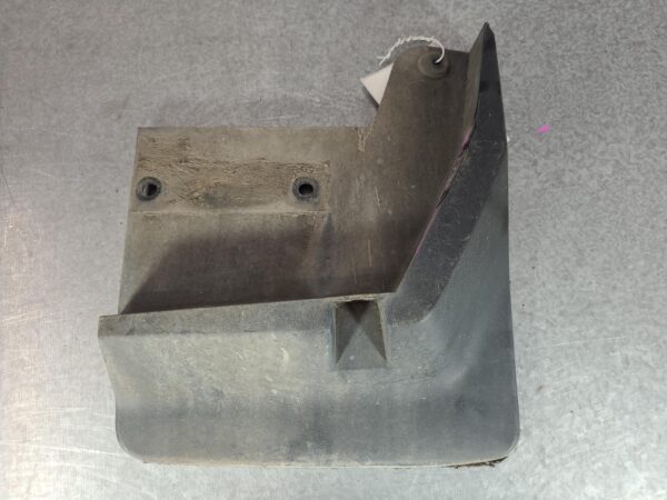 LDV DELIVER 9 2020-2024 MUD FLAPS RH REAR, 07/20- - Image 2