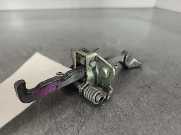 RENAULT TRAFIC 2004-2014 DOOR HINGE/RUNNER CHECK STRAP, LH FRONT,  X83, VAN, 04/ - Image 2