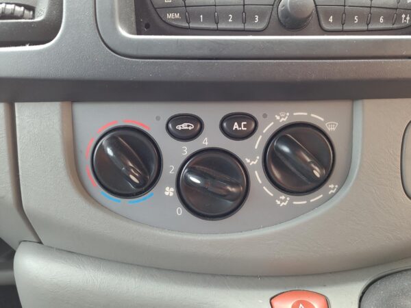 RENAULT TRAFIC 2004-2014 LEFT FRONT STRUT X83, 04/04-12/14 - Image 9