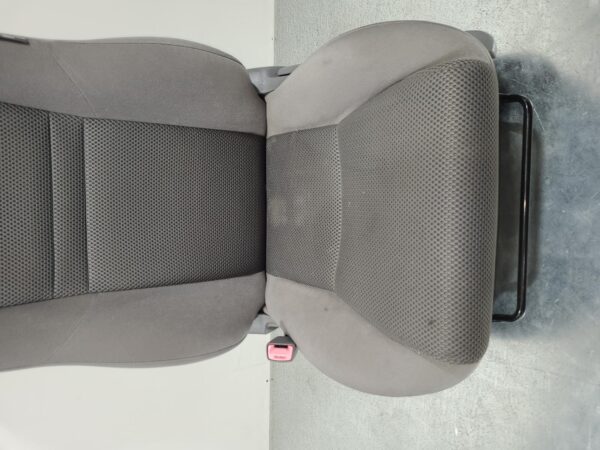 TOYOTA HILUX 2009-2011 FRONT SEAT LH FRONT, SR/SR5 (BUCKET SEAT TYPE), CLOTH, GR - Image 3