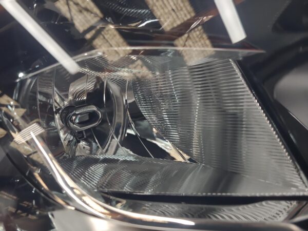 LDV DELIVER 9 2020-2024 RIGHT HEADLAMP HALOGEN TYPE, 07/20- - Image 2