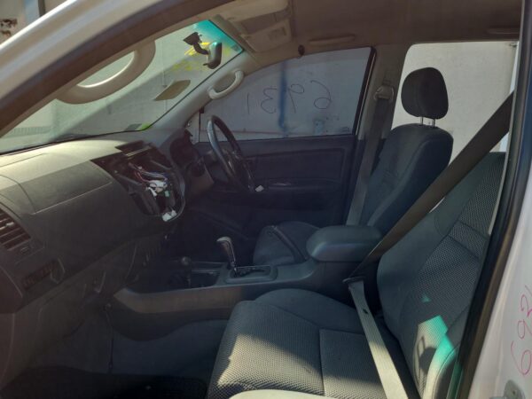 TOYOTA HILUX BODY SEAL RUBBER RIGHT REAR DOOR, 09/11-08/15 11 12 13 14 15 - Image 10