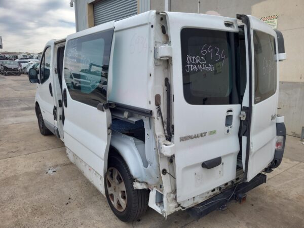 RENAULT TRAFIC 2004-2014 LEFT GUARD X83, 04/04-12/14 - Image 6