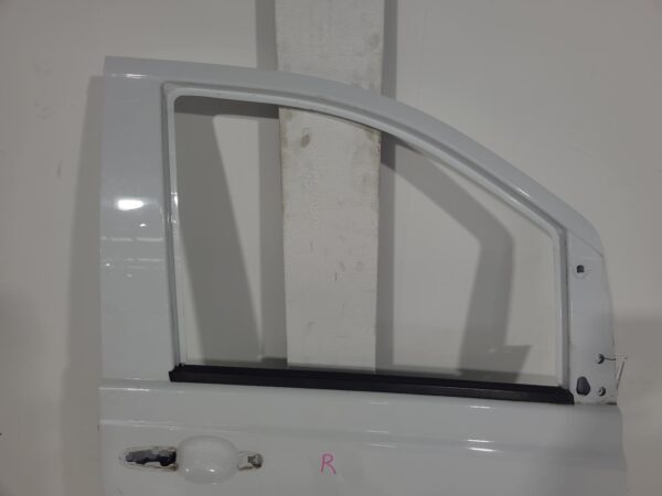 MERCEDES VITO 2004-2015 RIGHT FRONT DOOR 639, 04/04-02/15 - Image 2