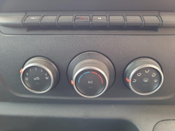 RENAULT MASTER 2011-2024 DOOR HINGE/RUNNER LOWER, RH FRONT, X62, 09/11- - Image 10