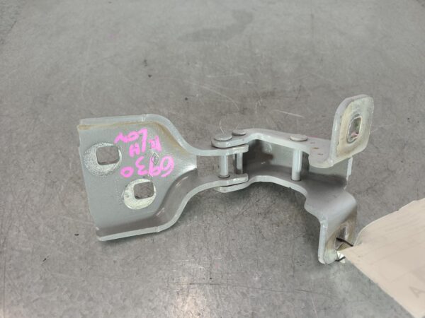 RENAULT MASTER 2011-2024 DOOR HINGE/RUNNER LOWER, RH FRONT, X62, 09/11- - Image 3