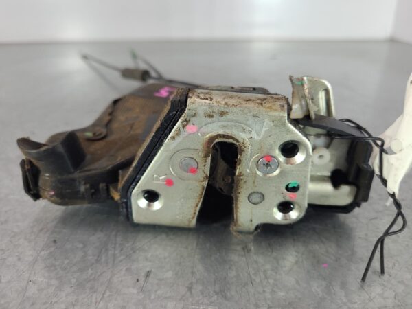 TOYOTA HILUX 2005-2015 LOCK MECHANISM RIGHT FRONT DOOR LOCK, POWER, 02/05-08/15 - Image 2