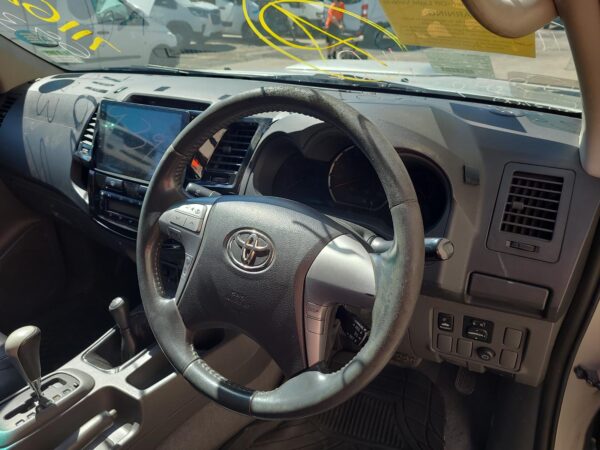 TOYOTA HILUX 2011-2015 POWER WINDOW SWITCH RH FRONT (MASTER SWITCH), 4DR SWITCH - Image 47