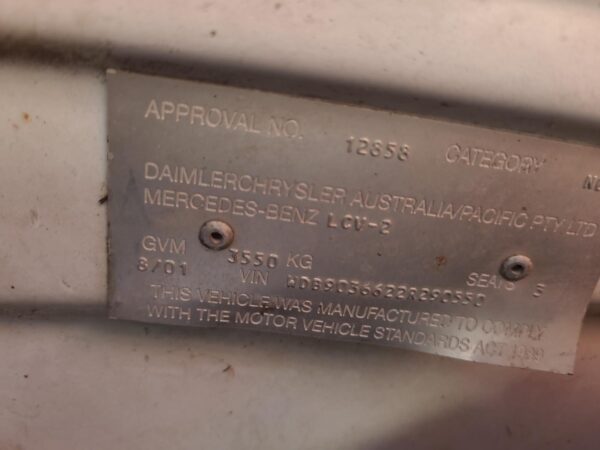 MERCEDES SPRINTER 2000-2006 RIGHT FRONT DOOR VAN, 05/00-10/06 - Image 33