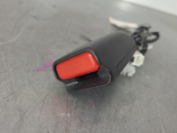 NISSAN NAVARA 2015-2024 SEAT BELT NP300, RH FRONT, SEAT BELT STALK ONLY, DUAL CA - Image 2