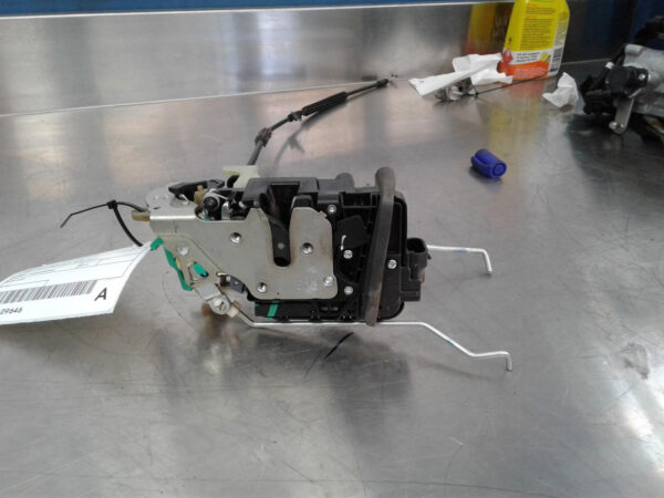 LDV T60 SK8C 07/2017-2024 LOCK MECHANISM RIGHT FRONT DOOR