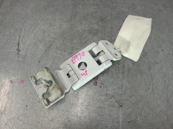 RENAULT MASTER 2011-2024 DOOR HINGE/RUNNER UPPER, LH BARN DOOR, X62, 09/11- - Image 2