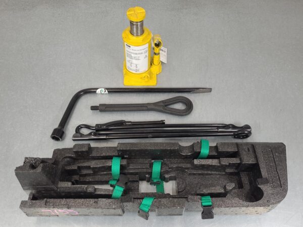 FORD TRANSIT 2014-2025 JACK/TOOL KIT BOTTLE JACK TYPE, VO, 02/14-