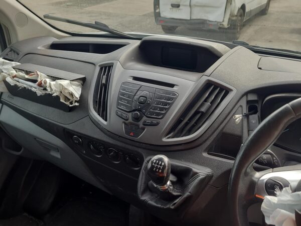 FORD TRANSIT 2014-2024 BODY/DOOR MOULD VO, QUARTER PANEL LOWER MOULDING (RH SIDE - Image 27