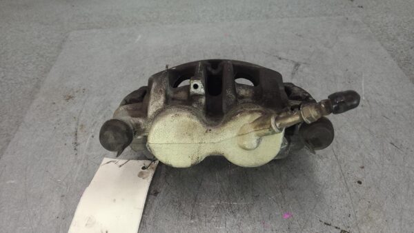 VOLKSWAGEN CRAFTER 2007-2017 CALIPER LH FRONT, SINGLE WHEEL TYPE, 02/07-07/17 - Image 2