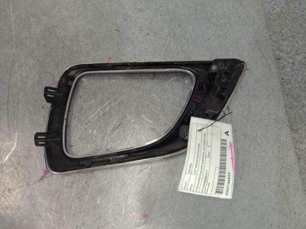 NISSAN NAVARA 2020-2024 LEFT INDICATOR/FOG/SIDE NP300, BUMPER FOGLAMP SURROUND, - Image 2