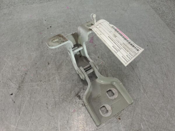 RENAULT MASTER 2011-2024 DOOR HINGE/RUNNER LOWER, RH FRONT, X62, 09/11- - Image 3