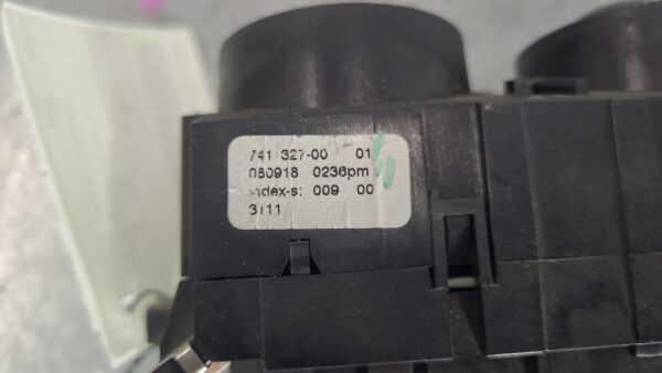 MERCEDES VITO 2004-2009 HEATER/AC CONTROLS FRONT, NON SCREEN, NON REAR A/C TYPE, - Image 3