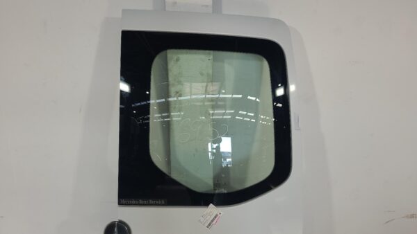 MERCEDES SPRINTER 2018-2024 BOOTLID/TAILGATE VS30, BARN DOOR (RH SIDE), LOW ROOF - Image 2