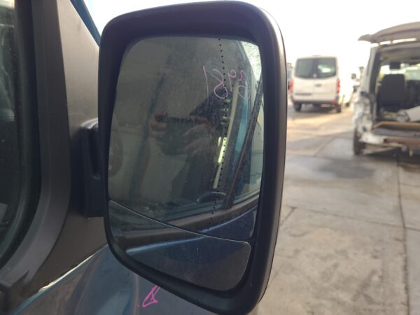 RENAULT TRAFIC 2015-2021 LEFT GUARD X82, REPEATER TYPE, 01/15-12/21 - Image 25