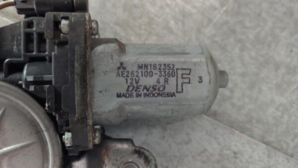 MITSUBISHI TRITON 2006-2015 RIGHT FRONT WINDOW REG/MOTOR ML-MN, POWER, 07/06-04/ - Image 2