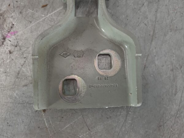 RENAULT MASTER 2011-2024 DOOR HINGE/RUNNER UPPER, RH FRONT, X62, 09/11- - Image 4