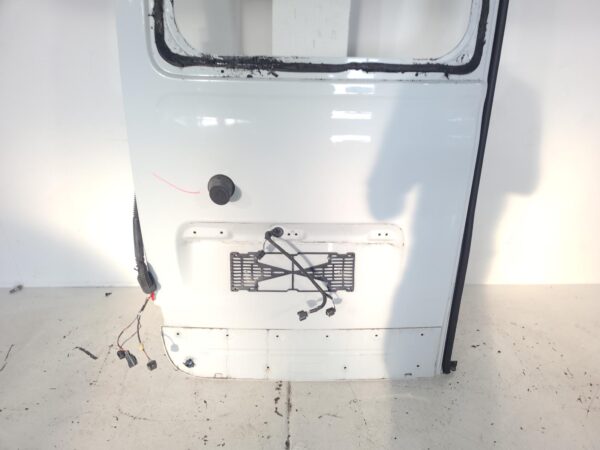 RENAULT MASTER 2011-2020 BOOTLID/TAILGATE BARN DOOR (LH SIDE), MID/HIGH ROOF, X6 - Image 3