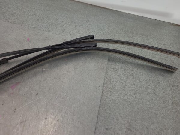 VOLKSWAGEN CRAFTER 2007-2017 WIPER ARM 02/07-07/17 - Image 3