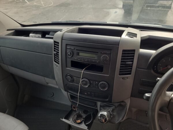 VOLKSWAGEN CRAFTER 2007-2017 RIGHT GUARD LINER 02/07-07/17 - Image 20